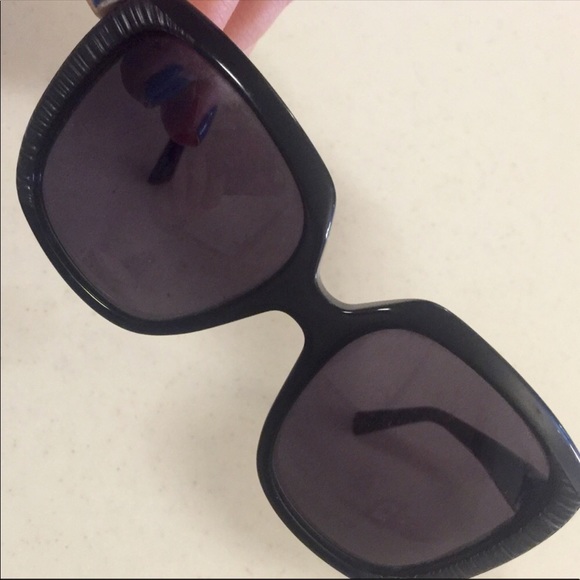 Sale! 100% auth Dior sunglasses - Picture 3 of 16